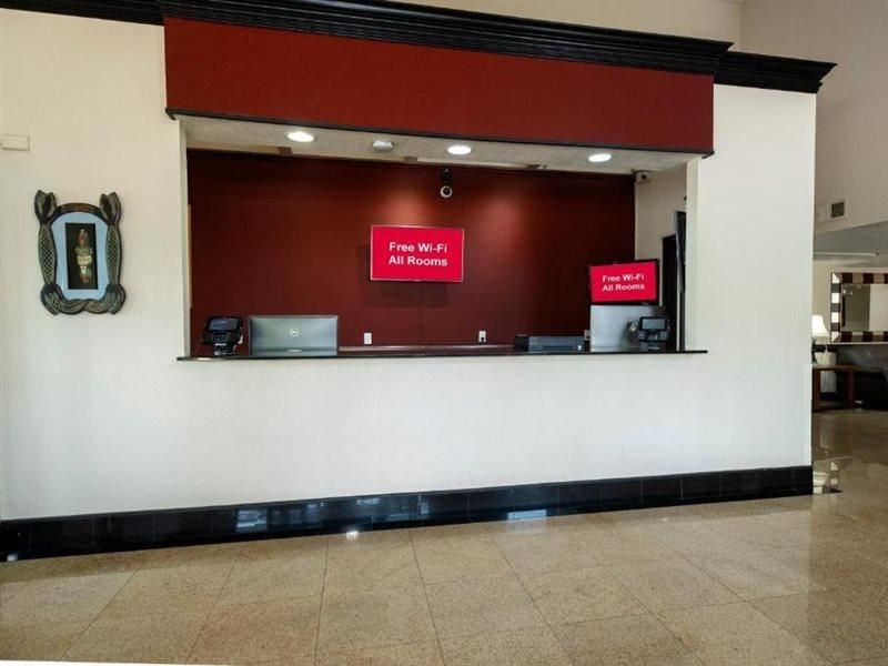 Red Roof Inn Charlotte - University Екстер'єр фото