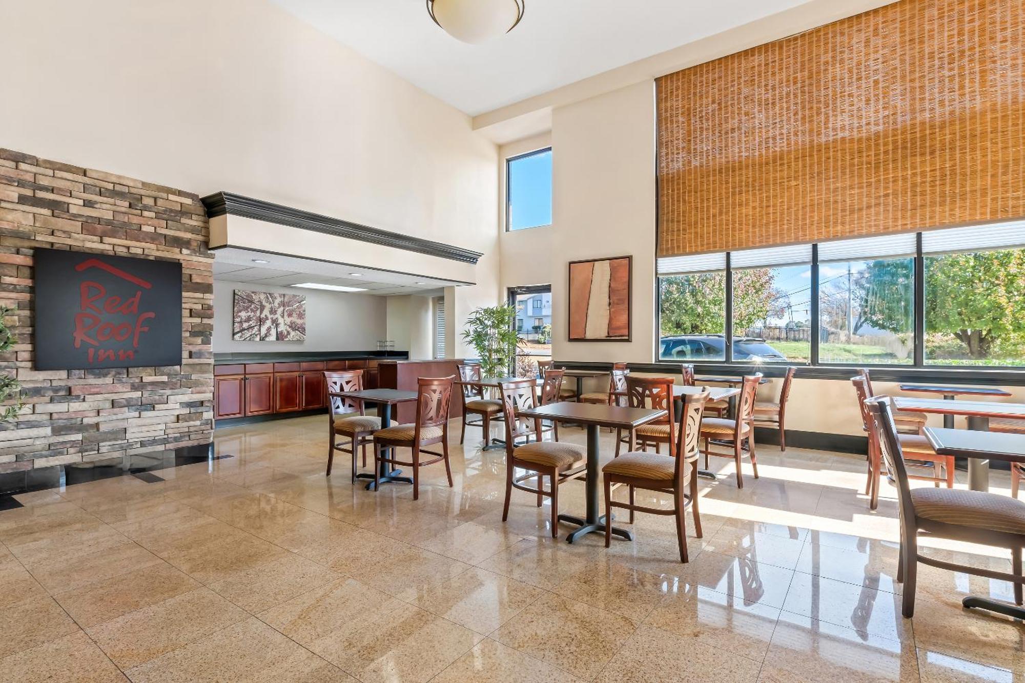 Red Roof Inn Charlotte - University Екстер'єр фото