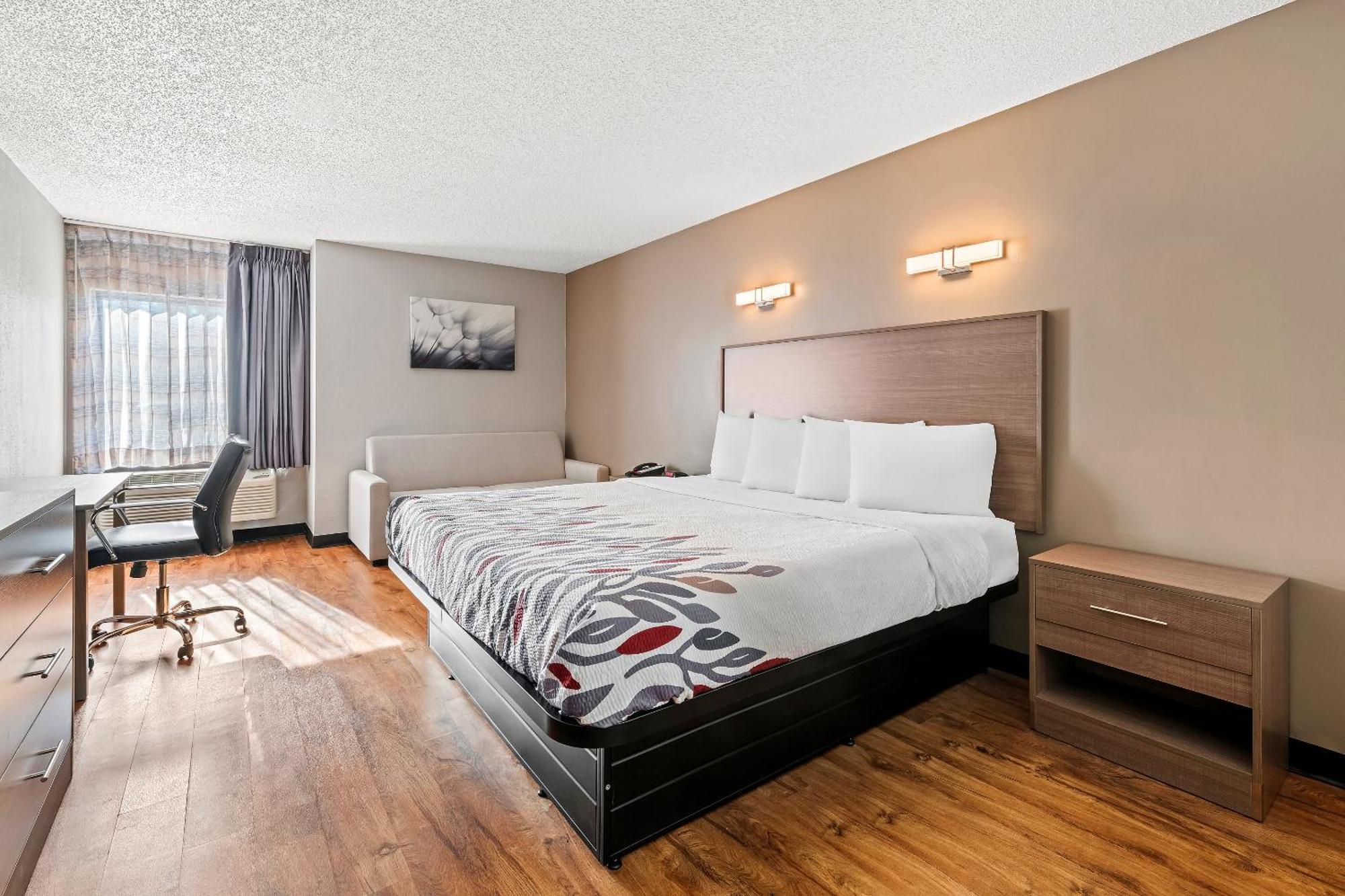 Red Roof Inn Charlotte - University Екстер'єр фото