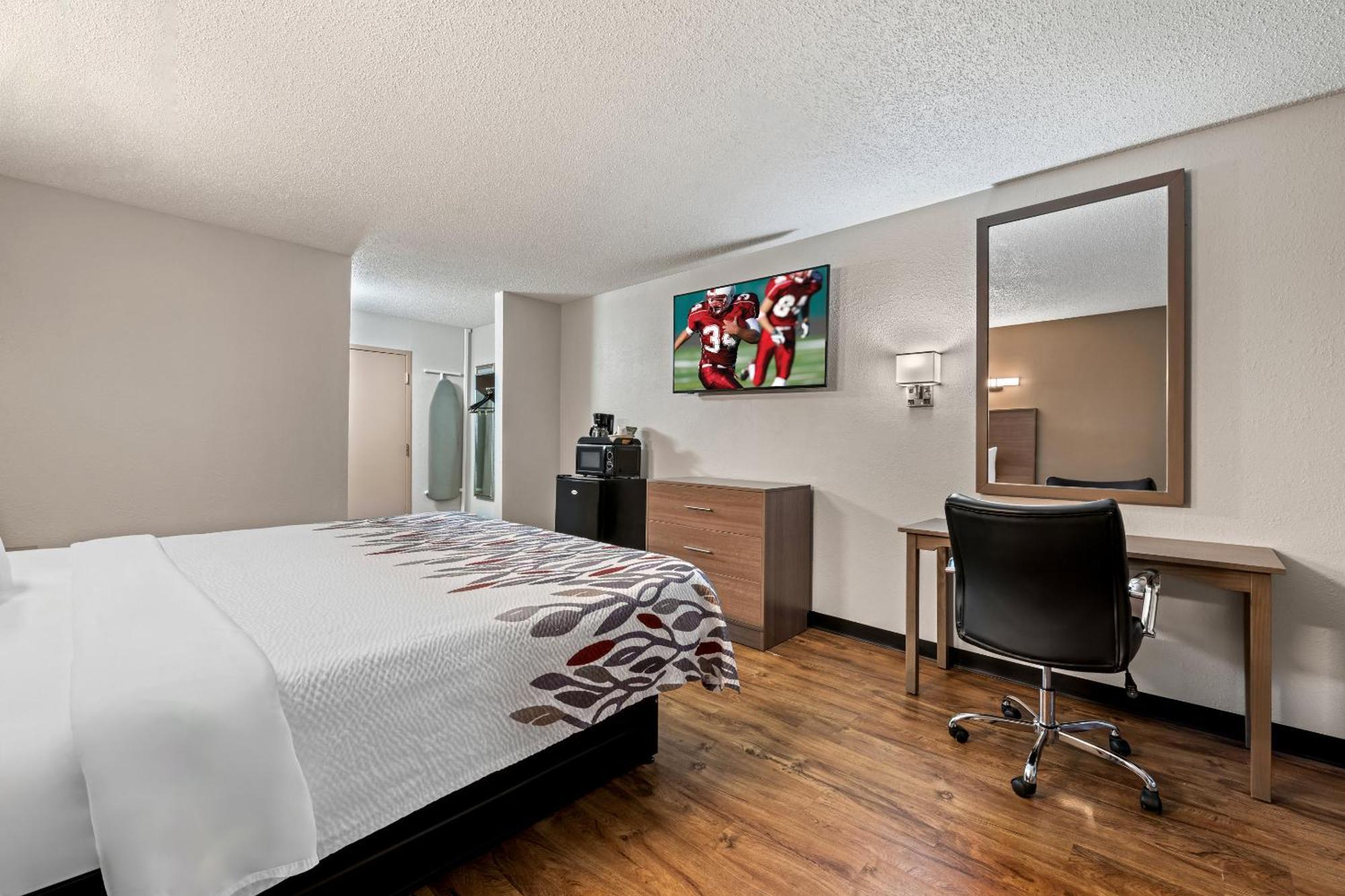 Red Roof Inn Charlotte - University Екстер'єр фото