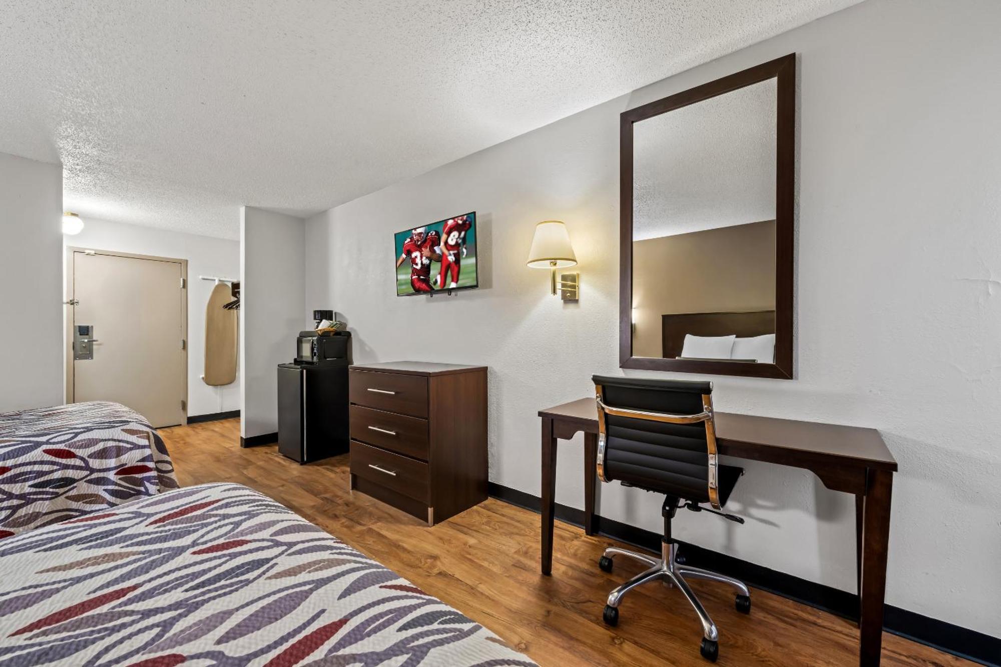Red Roof Inn Charlotte - University Екстер'єр фото