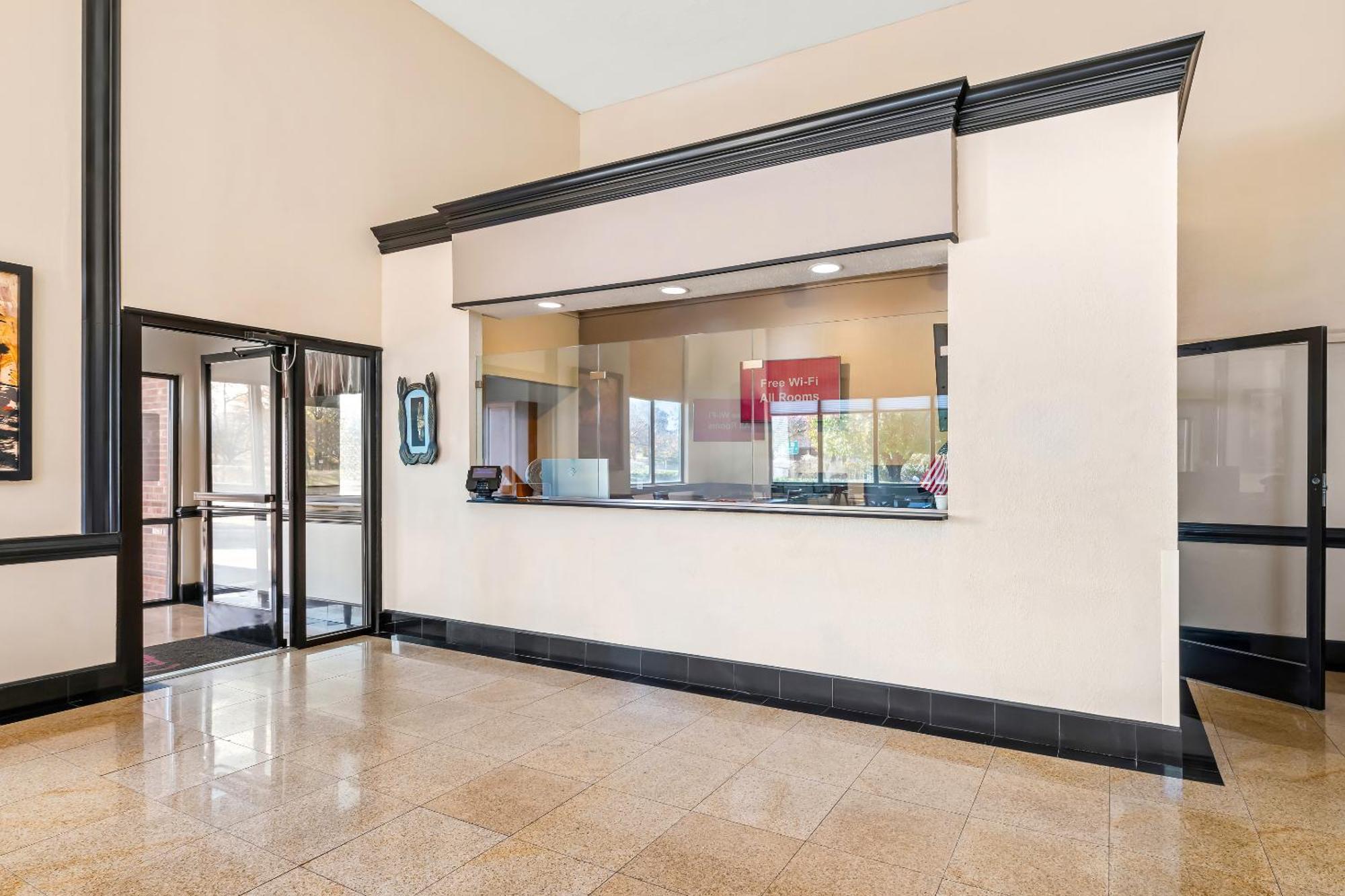Red Roof Inn Charlotte - University Екстер'єр фото