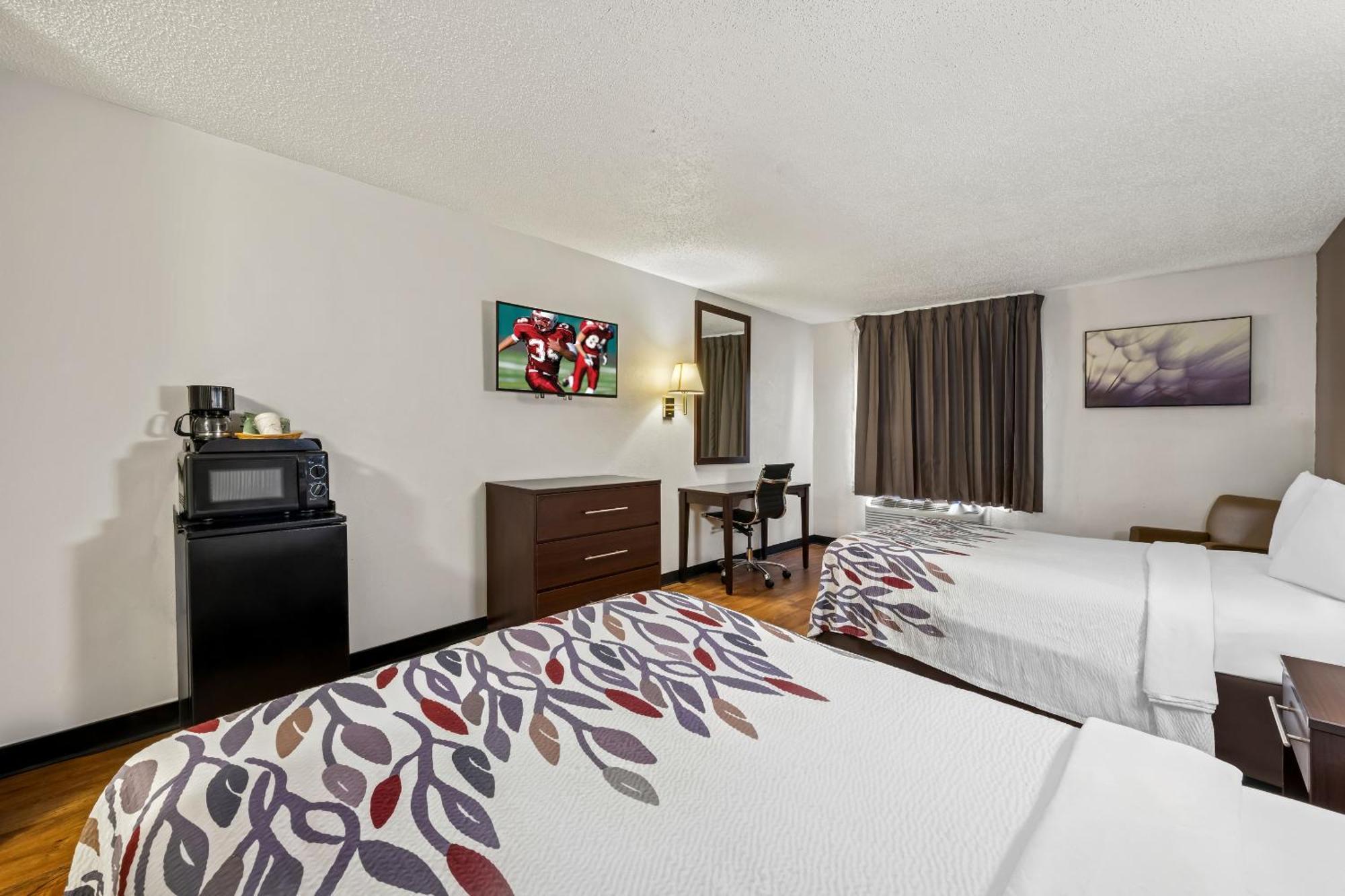 Red Roof Inn Charlotte - University Екстер'єр фото